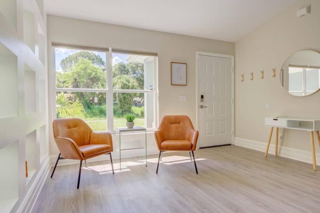 Hot Tub, Breakfast, Game Room, & Close To Beaches North Port Exterior foto